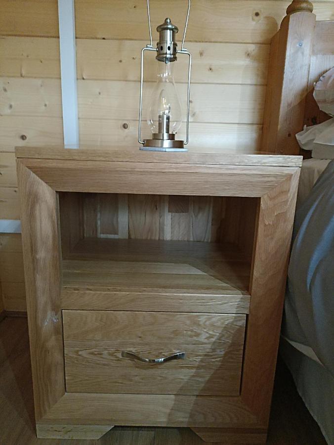 Stock Cosy Cabin מראה חיצוני תמונה